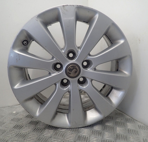 Vauxhall astra zafira tourer - j,