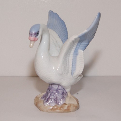 Casades porcelain swan - casades,