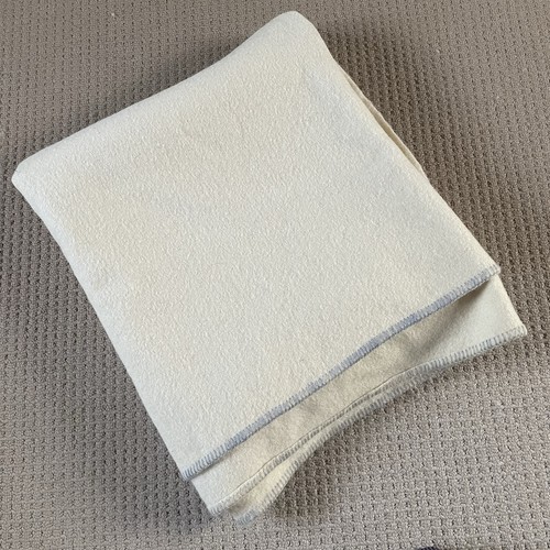Vintage pure wool blanket - pure,