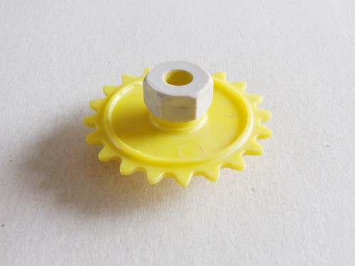 Meccano tooth plastic - 20,
