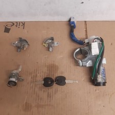 2007 - 2013 HYUNDAI I10 IGNITION BARREL DOOR TAILGATE LOCKS AND 2 KEYS   (428)