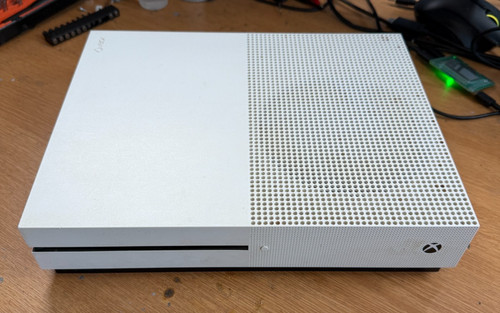 Xbox one console only 500gb - xbox,