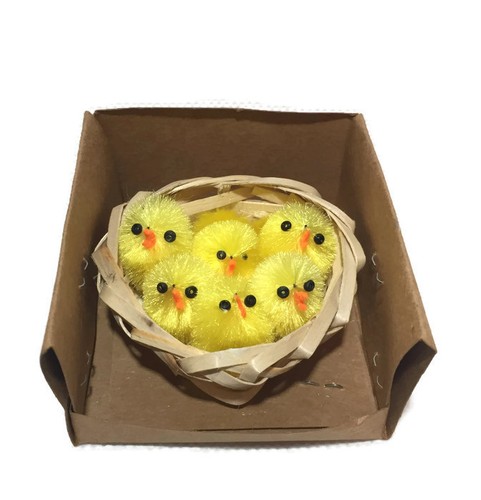Mini yellow chicks basket - yellow,