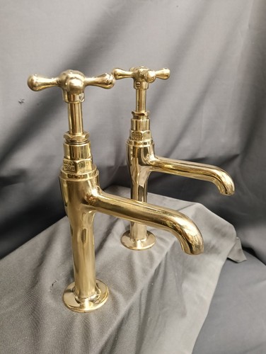 Bare brass pillar taps - bare,
