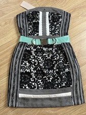 Three floor stunning strapless - three,