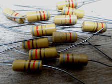 12x 820R 1W Iskra UPM100 vintage resistor