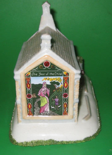 Rare vintage coalport cottage - rare,