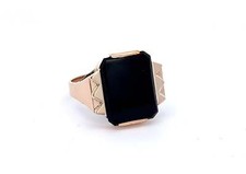 Onyx 9ct Yellow Gold Signet