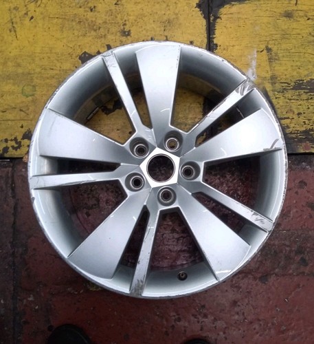 Skoda superb alloy wheel 18 - skoda,