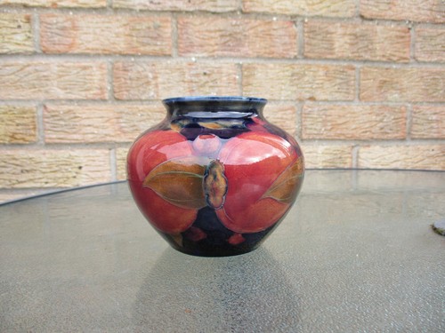 Moorcroft pomegranate pattern - pomegranate,