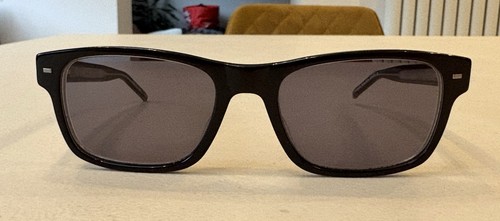 Tommy hilfiger black frame - tommy,