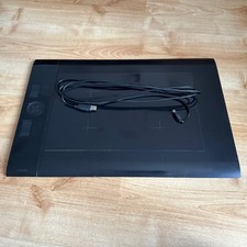Intuos 4 PTK-840. Used but working. No pen, no packaging but has USB cable.