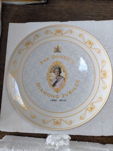 Queens diamond jubilee china - diamond,