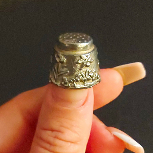 Silver sewing thimble - silver, with