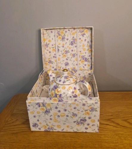 Dunelm tea for one set - one,