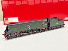 R2260 Hornby SR Battle of Britain 34070 Manston new chassis DCC fitted & coal