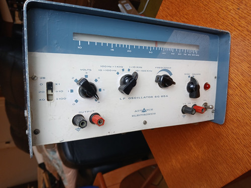 Vintage advance electronics - advance,