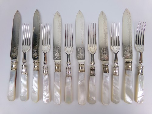 Mother pearl cutlery set - of,