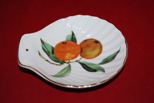 Royal worcester evesham shell - worcester,