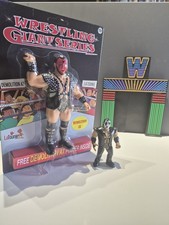 Giant Demolition Ax Latoonie