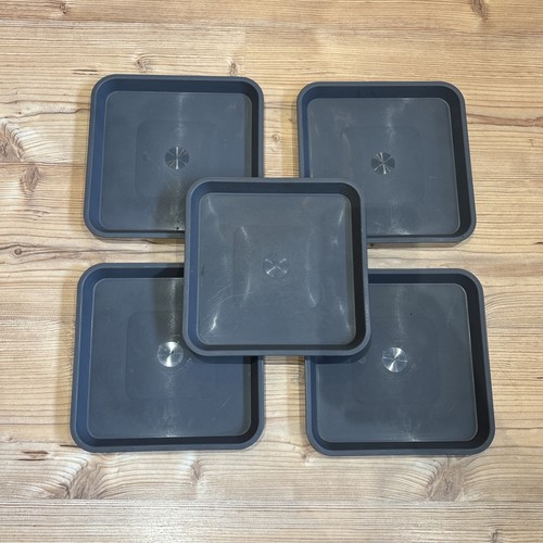 20cm square large plastic - 20cm,