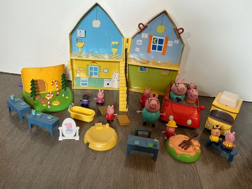 Peppa pig caravan house car - pig,