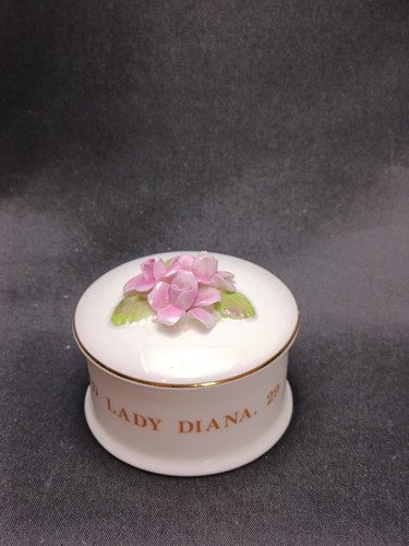 Crown staffordshire porcelain - crown,
