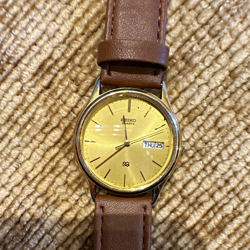 Seiko 5h23 7b00 day - seiko, day/date