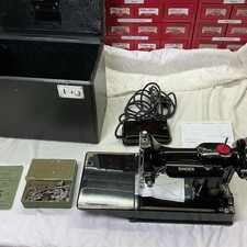 Vintage Singer Featherweight 221k Sewing Machine + Case ,Tested Great Condition