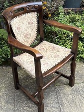 FINE ARTS & CRAFTS ARMCHAIR