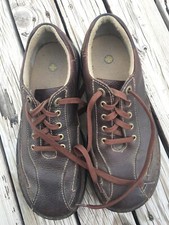 Dr. Martens 11200 Brown