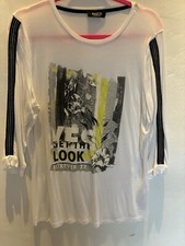 Ladies Top/T Shirt. Italian