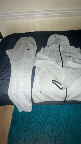 Old season grey - grey, tech
