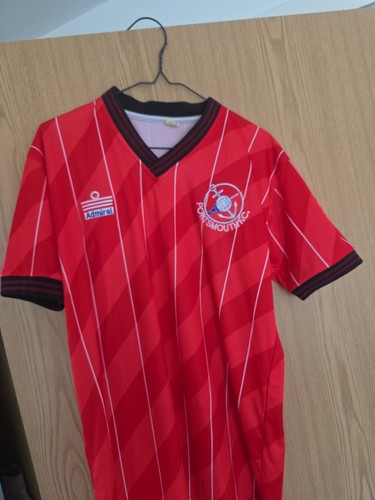 Bnwot size medium - medium, retro
