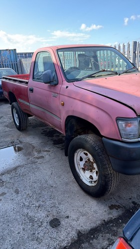 Toyota hilux - toyota,
