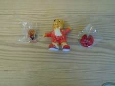 BUTLIN'S  PIN BADGES & BILLY