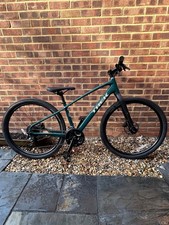 Trek Dual Sport 2 Hybrid Bike