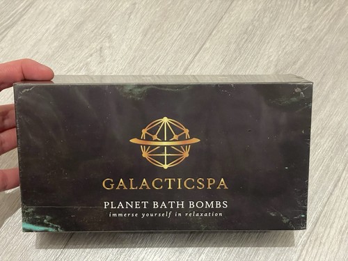 Galacticspa planet themed bath - planet,