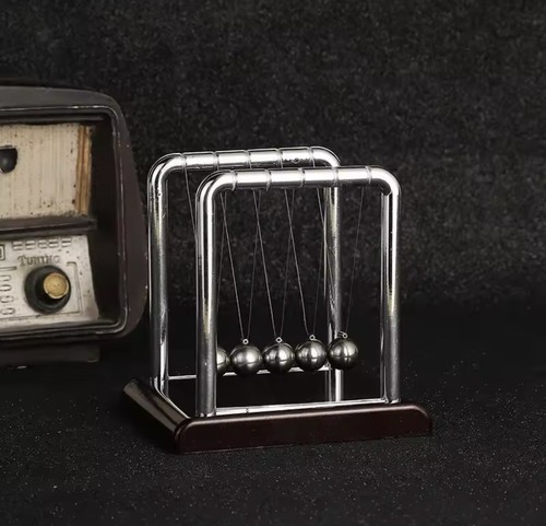 Newton cradle balance - newton’s,