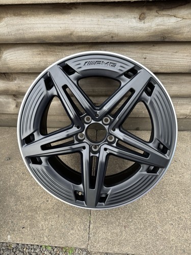 Mercedes amg cla black - mercedes,