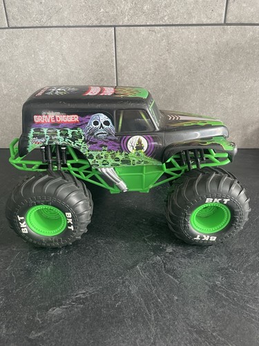 Monster jam grave digger - monster,