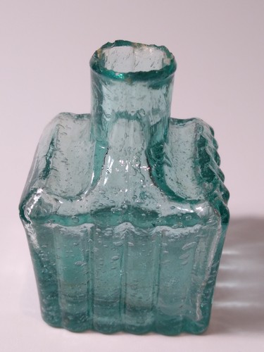 Antique aqua square ribbed ink - antique,