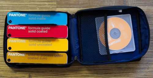 Pantone formula guides - guides, x