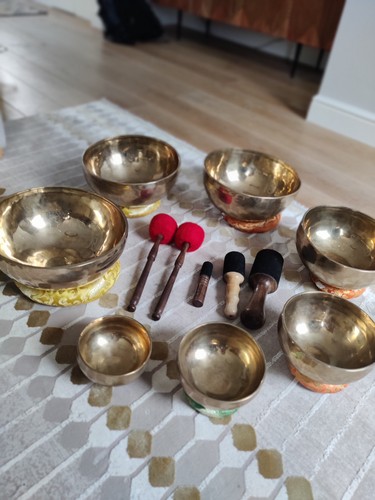 Tibetan scale gold singing - tibetan,