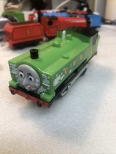 Trackmaster, Thomas & Friends Motorised Battery Train, Duck Close Shave Mattel.