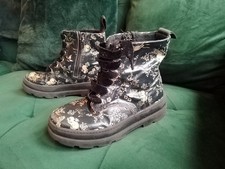 Girls Bunny Boots Doc Martin