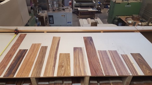 Rosewood veneer a nice - -,