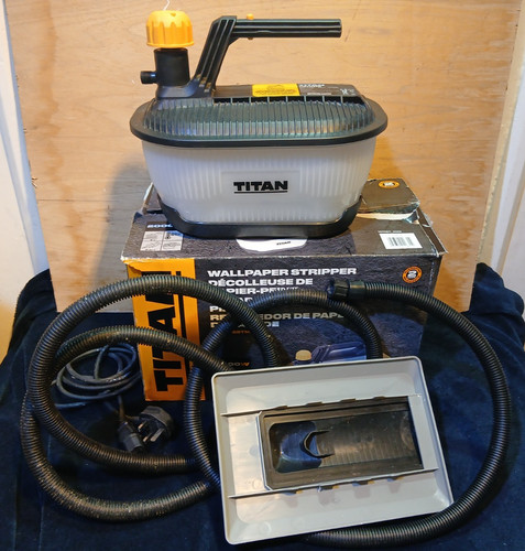 Titan 2000w ttb772stm - titan,