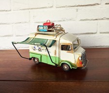 Hippi Green Tin Campervan with