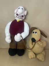 Handmade Knitted Wallace And